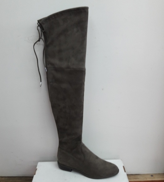 Marc Fisher - Picture 4 of 4